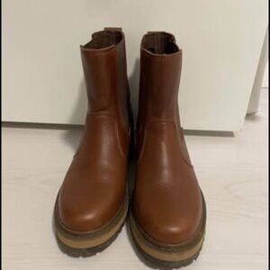 Women's Camden Hills Chelsea Boots